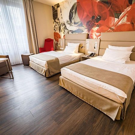First Inn Hotel Zwickau Exterior photo
